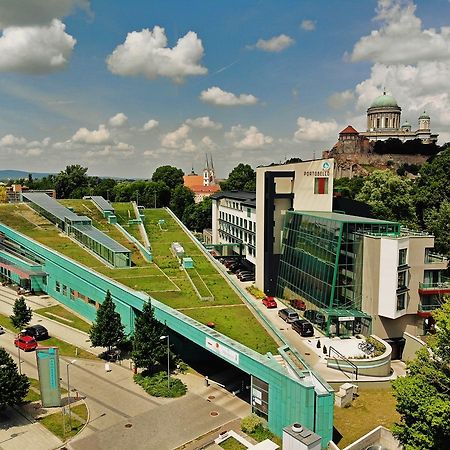 Portobello Wellness & Yacht Hotel Esztergom Ngoại thất bức ảnh