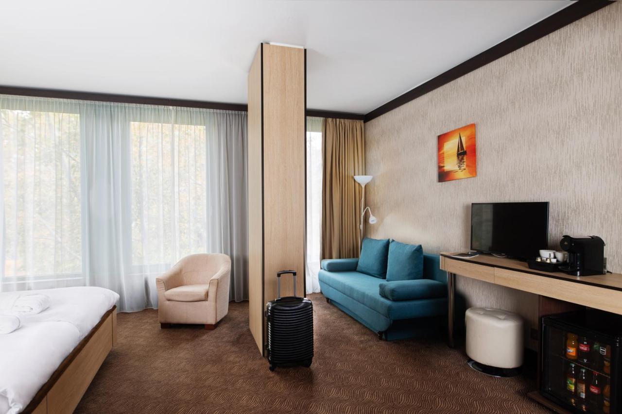 Portobello Wellness & Yacht Hotel Esztergom Ngoại thất bức ảnh