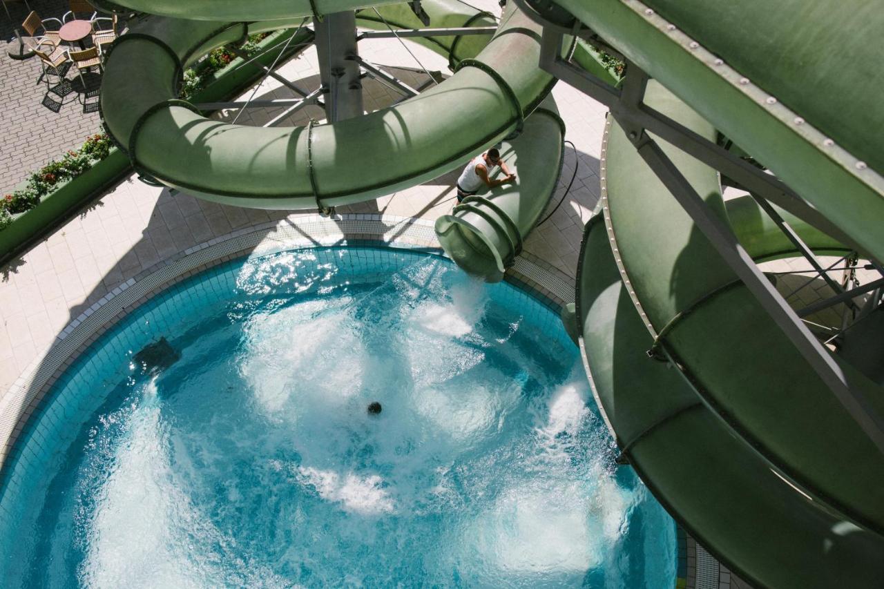 Portobello Wellness & Yacht Hotel Esztergom Ngoại thất bức ảnh