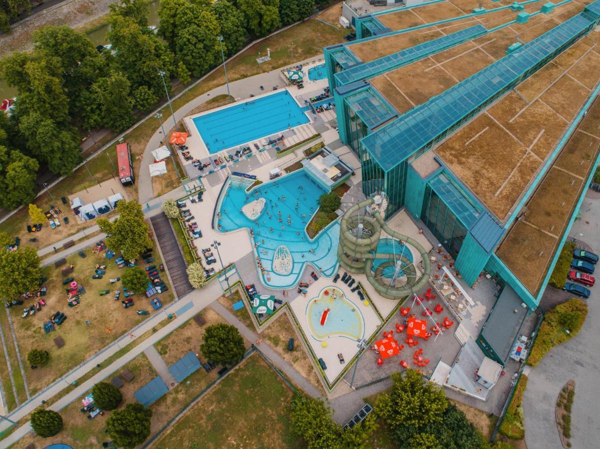 Portobello Wellness & Yacht Hotel Esztergom Ngoại thất bức ảnh
